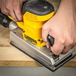 AB/HLF/240A - Aluminium Oxide 1/2 Sheet Sanding Sheet 240 Grit 115mm X 230mm 10pc -ToolMaster Shop 5027654070628 ab hlf 240a feat5