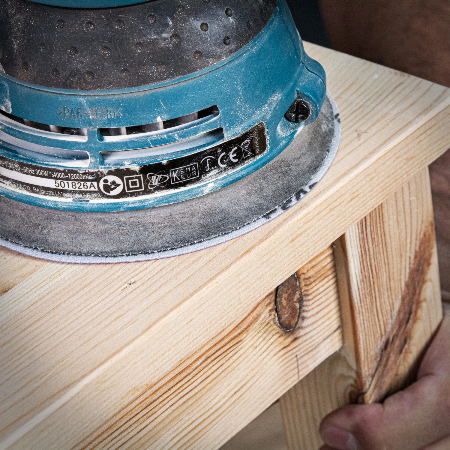 AB/125/180A/B - Aluminium Oxide Random Orbital Sanding Disc 180 Grit 125mm 50pc 11 AB/125/180A/B - Aluminium Oxide Random Orbital Sanding Disc 180 Grit 125mm 50pc - Image 9