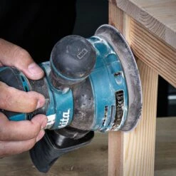 AB/125/240A/B - Aluminium Oxide Random Orbital Sanding Disc 240 Grit 125mm 50pc 24 AB/125/240A/B - Aluminium Oxide Random Orbital Sanding Disc 240 Grit 125mm 50pc -ToolMaster Shop 5027654071991 ab 125 240a b feat8