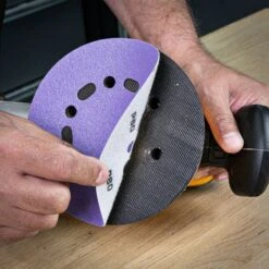 AB/150/180A - Aluminium Oxide Random Orbital Sanding Disc 180 Grit 150mm 10pc -ToolMaster Shop ab 150 180a feat6