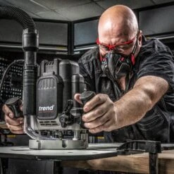 T14EK/EURO - 2300W 12mm Dual-Mode Plunge Router 230V EU -ToolMaster Shop t14ek feat4 1