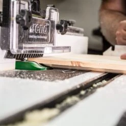 T14EK - 2300W 1/2" Dual-Mode Plunge Router 240V UK -ToolMaster Shop t14ek feat7