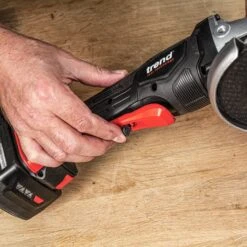 T18S/AG115B - T18S 18V Brushless 115mm Angle Grinder (Bare Tool) - UK & Eire Sale Only -ToolMaster Shop t18s ag115b feat12