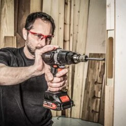 T18S/BA2A - T18S 18V 2Ah TXLI Battery - UK & Eire Sale Only -ToolMaster Shop t18s ba2a feat4 5