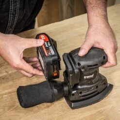 T18S/BA4AM - T18S 18V 4Ah TXLI Battery - UK & Eire Sale Only -ToolMaster Shop t18s ba4a feat2 5