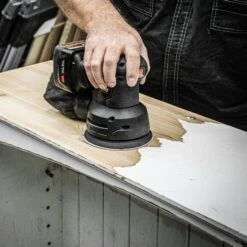 T18S/ROS125B - T18S 18V 125mm Random Orbital Sander (Bare Tool) - UK & Eire Sale Only 28 T18S/ROS125B - T18S 18V 125mm Random Orbital Sander (Bare Tool) - UK & Eire Sale Only -ToolMaster Shop t18s ros125b feat4