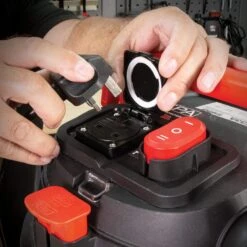 T33A - Wet And Dry M-Class Dust Extractor 1200W 240V - UK & Eire Sale Only -ToolMaster Shop t33a feat11 3