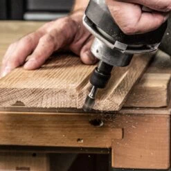 T4EK - 850W 1/4" Variable Speed Plunge Router 240V UK -ToolMaster Shop t4ek feat3