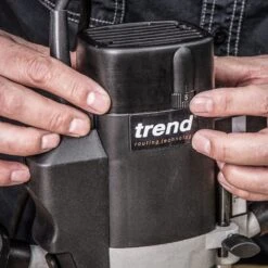 T5EB/MK2 - 1000W 1/4 Inch Variable Speed Plunge Router 240V UK -ToolMaster Shop t5eb mk2 feat11