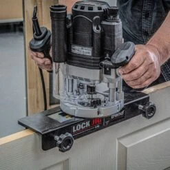 T8EK/EURO - 2200W 12mm Dual-Mode Plunge Router 230V EU -ToolMaster Shop t8 feat1 2