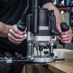 T8EK/EURO - 2200W 12mm Dual-Mode Plunge Router 230V EU -ToolMaster Shop t8 feat3 2
